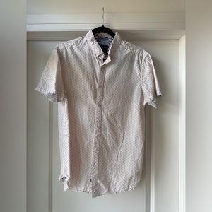 Denim & Flower Men’s Button Up Tee